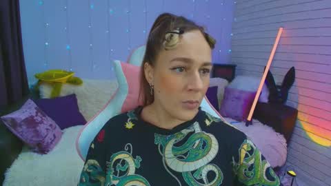 Dia  online show from 15, 2, 2025