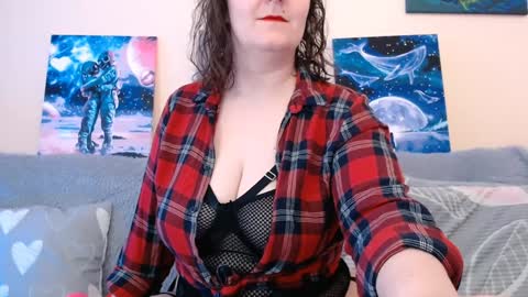 Snapshot of pepper_corn chatting on 25, 12, 2024 Olga and Kirill online show from 25, 12, 2024