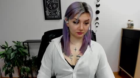 Snapshot of perfect_gabbie chatting on 1, 2, 2025 Gabbie online show from 1, 2, 2025