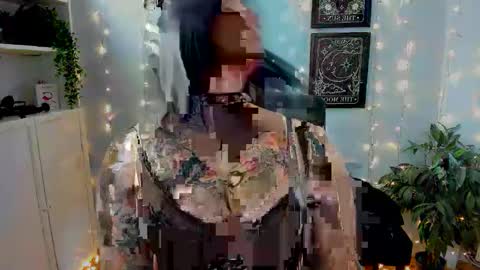 Gabbie online show from 25, 10, 2025