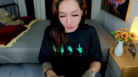 Chloe online show from 27, 10, 2025