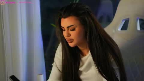 Snapshot of perfectt33n chatting on 17, 12, 2024 Dee online show from 17, 12, 2024