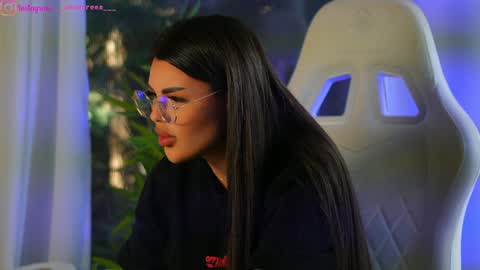 Snapshot of perfectt33n chatting on 23, 1, 2025 Dee online show from 23, 1, 2025