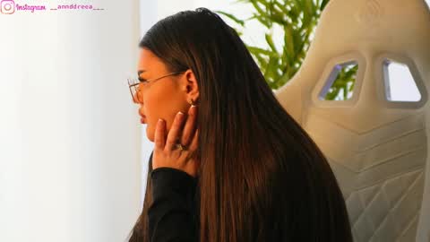 Snapshot of perfectt33n chatting on 19, 2, 2025 Dee online show from 19, 2, 2025