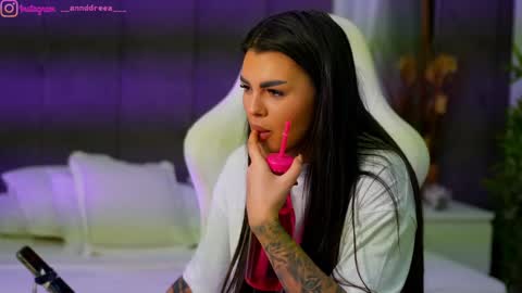 Snapshot of perfectt33n chatting on 6, 10, 2025 Dee online show from 6, 10, 2025