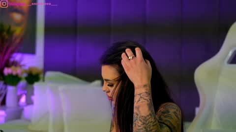 Snapshot of perfectt33n chatting on 20, 11, 2025 Dee online show from 20, 11, 2025