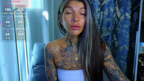 Snapshot of perfecttbaby77n chatting on 27, 10, 2025 Anna online show from 27, 10, 2025