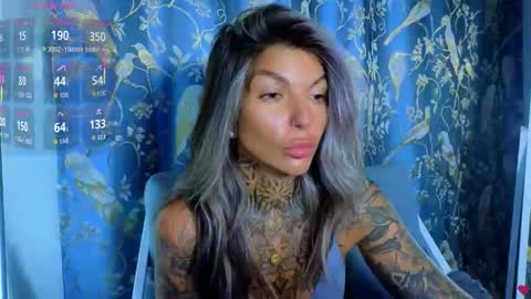 Snapshot of perfecttbaby77n chatting on 30, 10, 2025 Anna online show from 30, 10, 2025