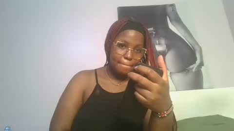 Snapshot of periwinkle20 chatting on 7, 1, 2026 Taurus online show from 7, 1, 2026