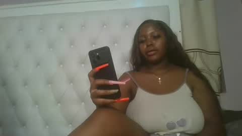 Snapshot of periwinkle20 chatting on 4, 2, 2026 Taurus online show from 4, 2, 2026