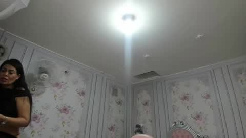 PERLA online show from 18, 2, 2025