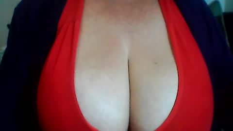 perlita070822 online show from 28, 7, 2026