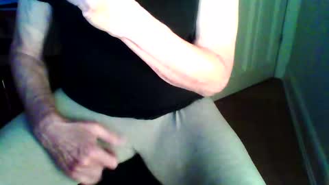 Snapshot of permageil_nackt_alt chatting on 19, 9, 2025 permageil_nackt_alt online show from 19, 9, 2025