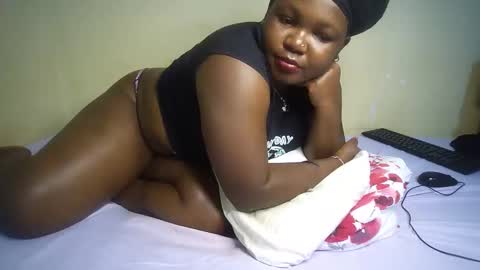 Snapshot of perpetual_doll chatting on 4, 2, 2025 perpetual_doll online show from 4, 2, 2025