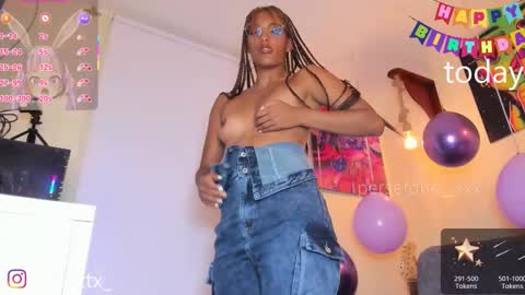 Snapshot of persefone__xxx chatting on 9, 9, 2025 persefone__xxx online show from 9, 9, 2025