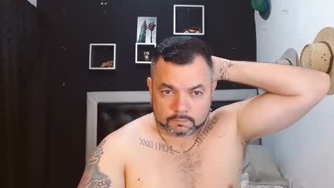 Snapshot of perverseveteranmanxxx chatting on 23, 1, 2025 Carlos online show from 23, 1, 2025