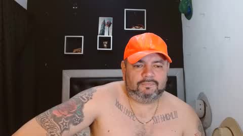 Snapshot of perverseveteranmanxxx chatting on 2, 2, 2025 Carlos online show from 2, 2, 2025