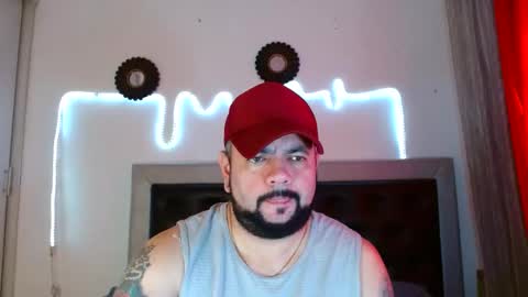 Snapshot of perverseveteranmanxxx chatting on 1, 10, 2025 Carlos online show from 1, 10, 2025