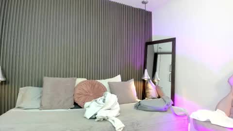 Snapshot of pervert_lizza chatting on 13, 1, 2026 Lizza online show from 13, 1, 2026