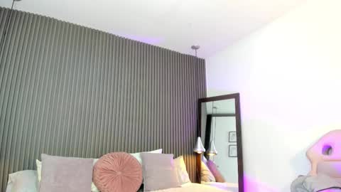 Snapshot of pervert_lizza chatting on 14, 1, 2026 Lizza online show from 14, 1, 2026