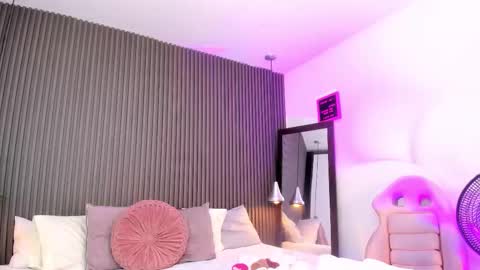 Snapshot of pervert_lizza chatting on 19, 2, 2026 Lizza online show from 19, 2, 2026