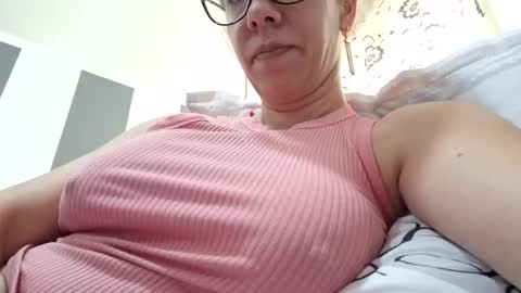 Snapshot of pervygirl69 chatting on 6, 1, 2025 Lisa - online show from 6, 1, 2025