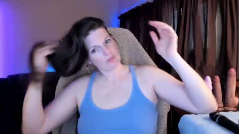 Kelly online show from 6, 10, 2025