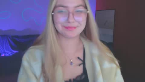 petalkiss online show from 20, 10, 2025