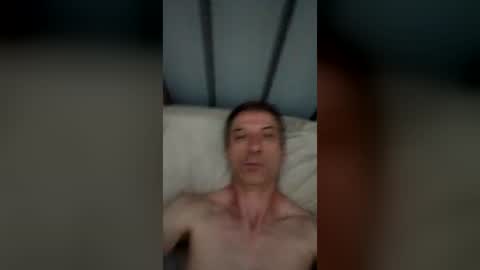 Snapshot of peter141077 chatting on 28, 6, 2026 peter141077 online show from 28, 6, 2026