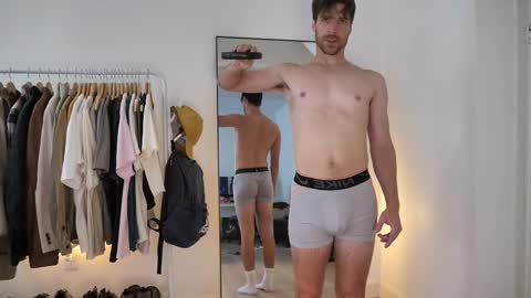 Peter Parker online show from 15, 10, 2025