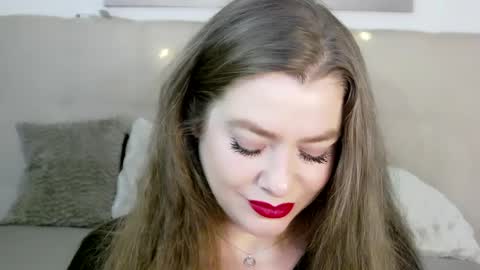 Snapshot of petersemily chatting on 12, 12, 2024 Peters Emily online show from 12, 12, 2024