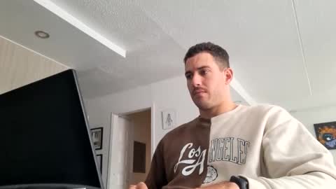 Snapshot of peterskinny24 chatting on 17, 2, 2025         ttps VF8L9ABFMref wl share online show from 17, 2, 2025