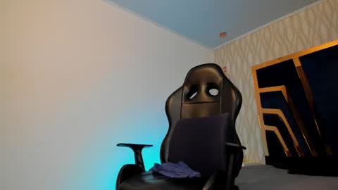 PETES EVANS new account online show from 5, 12, 2025