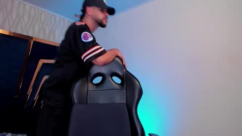 Snapshot of petesevans_1 chatting on 22, 12, 2025 PETES EVANS new account online show from 22, 12, 2025