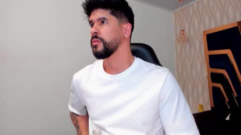 Snapshot of petesevans_1 chatting on 6, 2, 2026 PETES EVANS new account online show from 6, 2, 2026