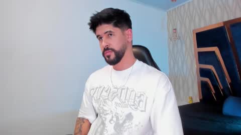 Snapshot of petesevans_1 chatting on 7, 2, 2026 PETES EVANS new account online show from 7, 2, 2026