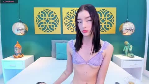 Snapshot of petiite_aliice chatting on 25, 1, 2025 Alice online show from 25, 1, 2025