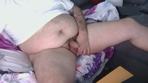 Snapshot of petit1985 chatting on 18, 12, 2025 Francescco online show from 18, 12, 2025