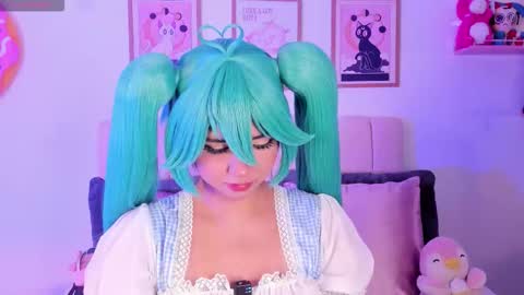 Snapshot of petit_rosseowo chatting on 20, 11, 2025 Im Rosse but u can call me Rossie or Rosita . online show from 20, 11, 2025