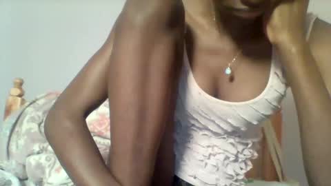 Snapshot of petite_ariana chatting on 14, 2, 2026 ariana online show from 14, 2, 2026