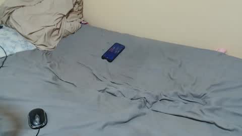 petite_bunni online show from 5, 6, 2026