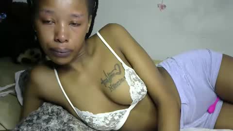 petite_byb online show from 14, 9, 2025