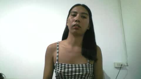 Snapshot of petite_dicklover chatting on 6, 6, 2026 Yuriee online show from 6, 6, 2026