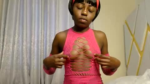 Moon online show from 11, 4, 2026