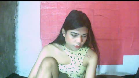 Snapshot of petite_jzee chatting on 4, 12, 2024 jzee online show from 4, 12, 2024