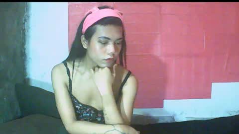 Snapshot of petite_jzee chatting on 5, 12, 2024 jzee online show from 5, 12, 2024