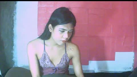 Snapshot of petite_jzee chatting on 14, 12, 2024 jzee online show from 14, 12, 2024