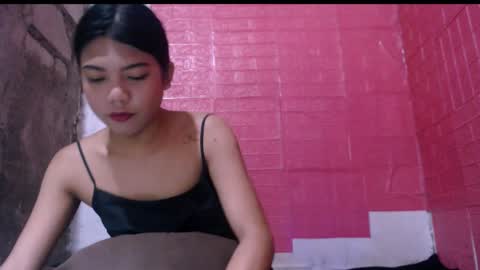 Snapshot of petite_jzee chatting on 27, 1, 2025 jzee online show from 27, 1, 2025