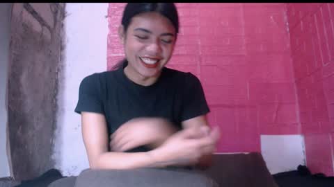 Snapshot of petite_jzee chatting on 30, 1, 2025 jzee online show from 30, 1, 2025