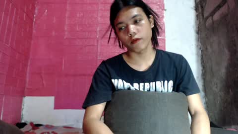 Snapshot of petite_jzee chatting on 4, 2, 2025 jzee online show from 4, 2, 2025